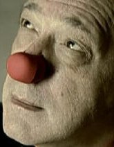 Manuel Sols interpreta a un renegado "clown" en FAQ