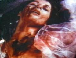 Betsabé Ruiz como Silvie en El espanto surge de la tumba